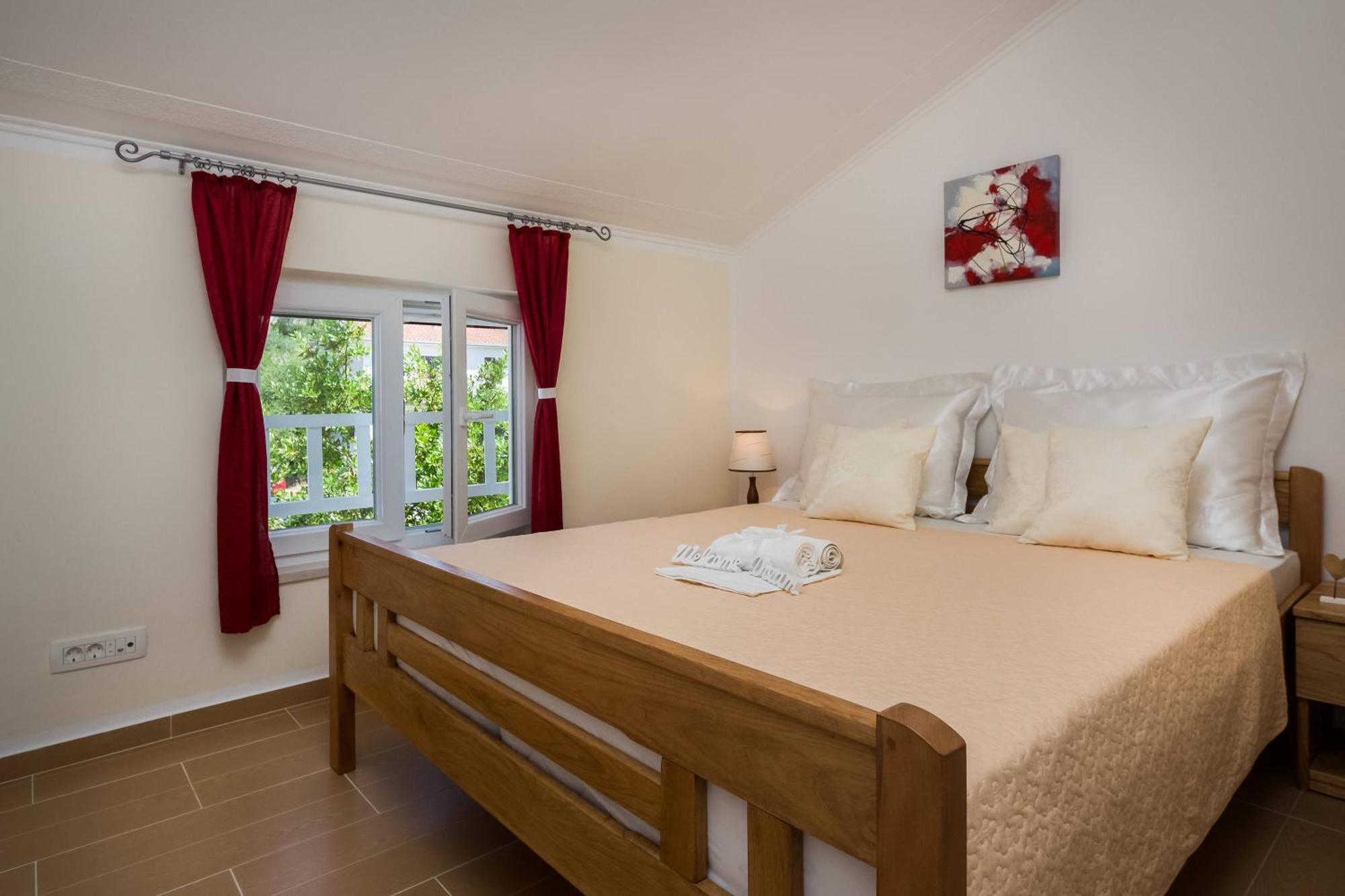 Apartment Krzelj โตรกีร์ ภายนอก รูปภาพ