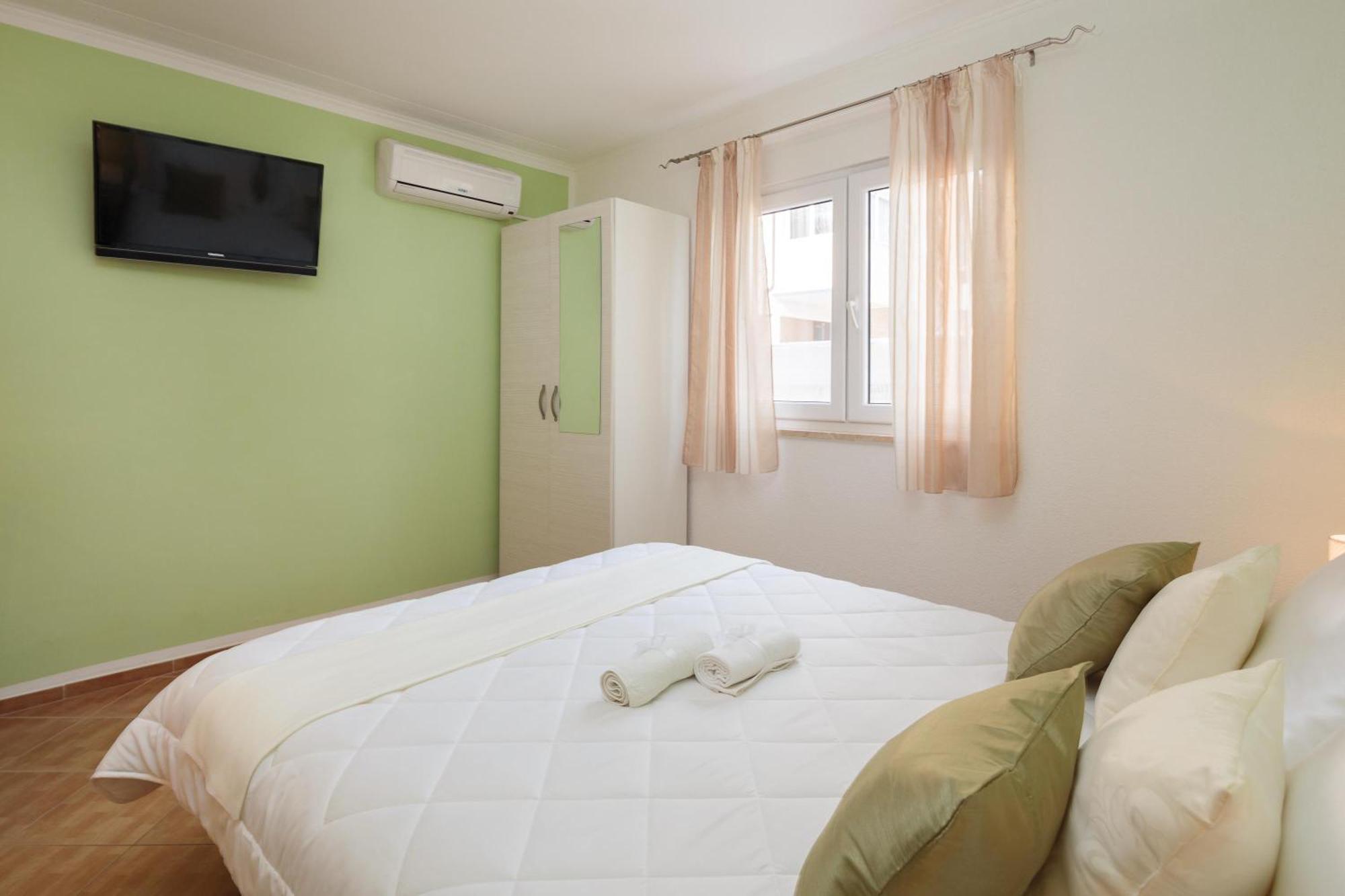 Apartment Krzelj โตรกีร์ ภายนอก รูปภาพ