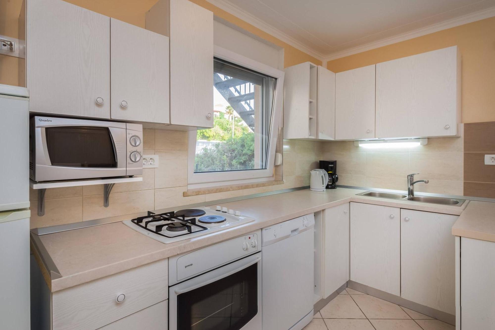 Apartment Krzelj โตรกีร์ ภายนอก รูปภาพ